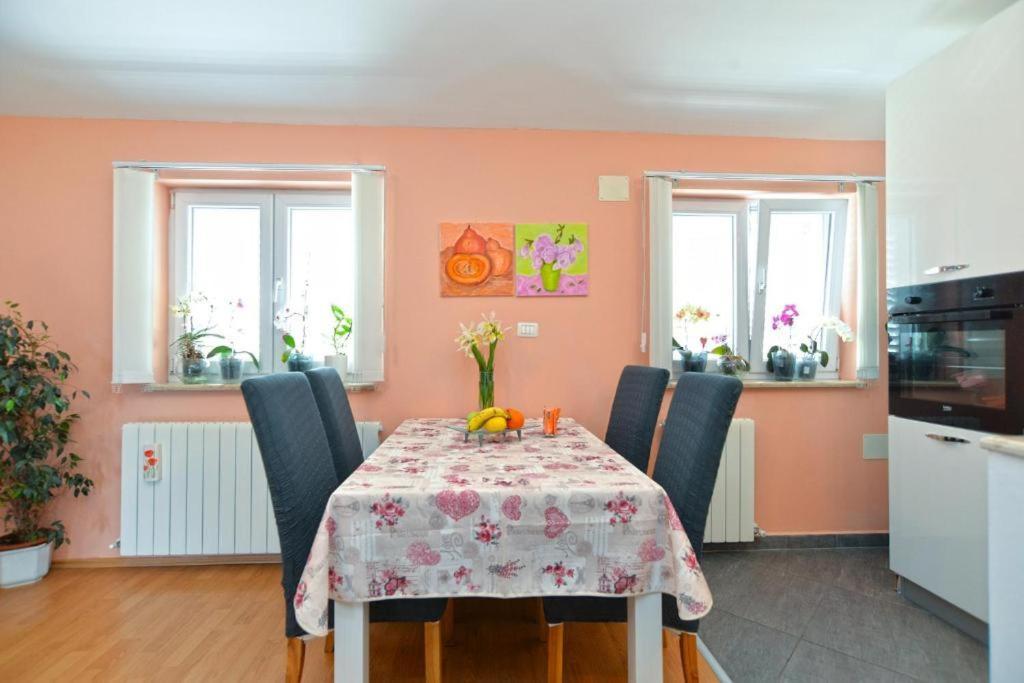Apartman Eda Pula Exterior photo